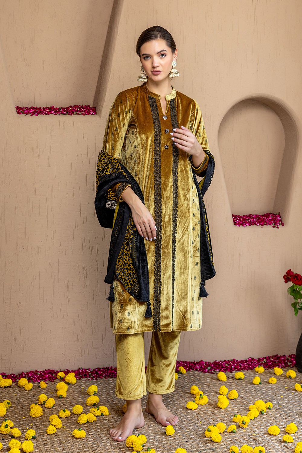 MUSTARD EMBROIDERED KURTA SET